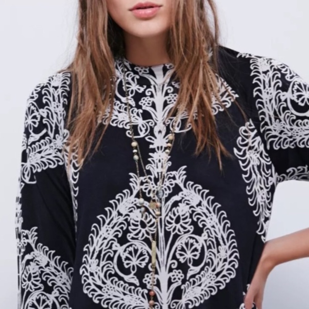 Swingy Keyhole Tunic DRESS Black Fiesta Florals - Picture 4 of 4